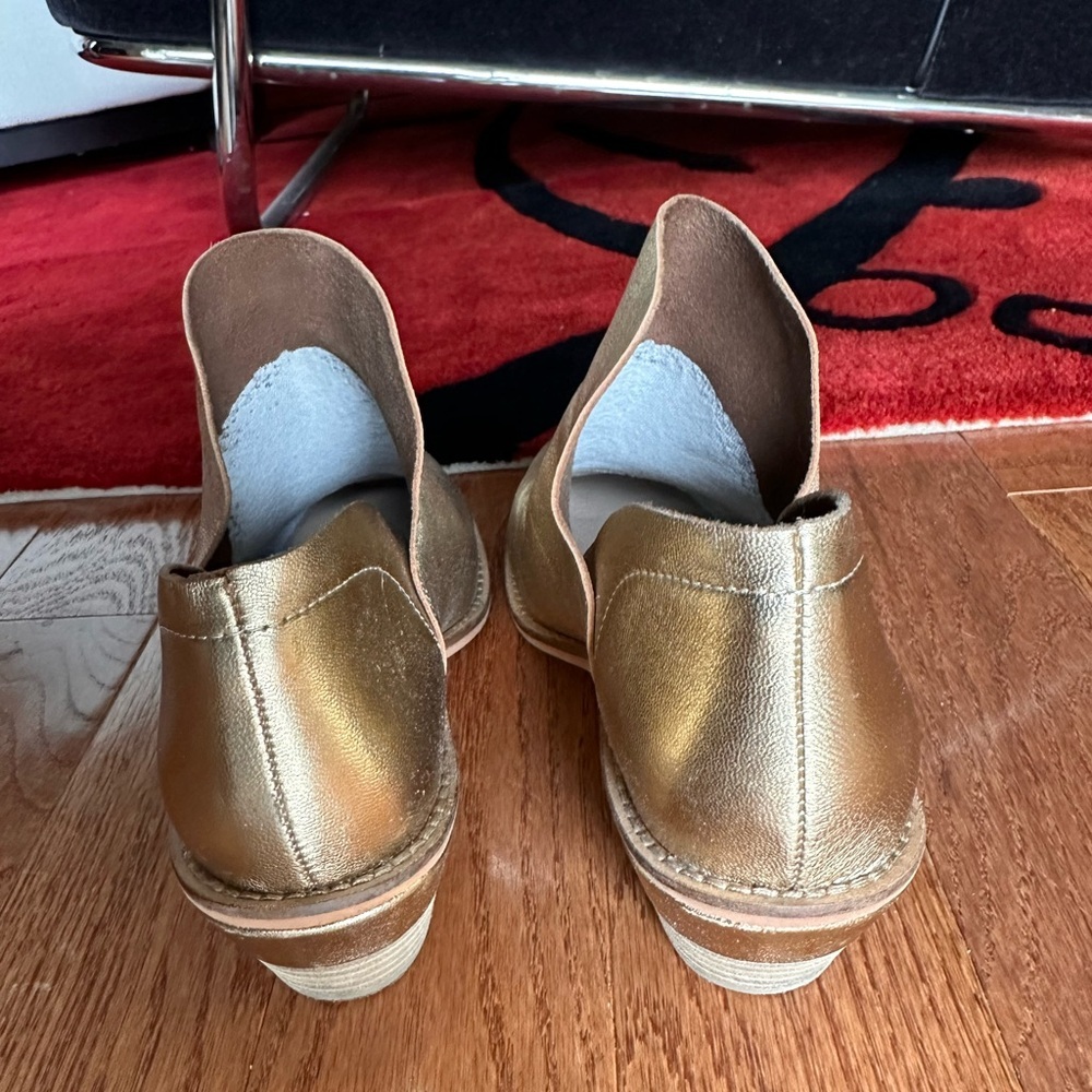 KDB Booties - Picture 3 of 4